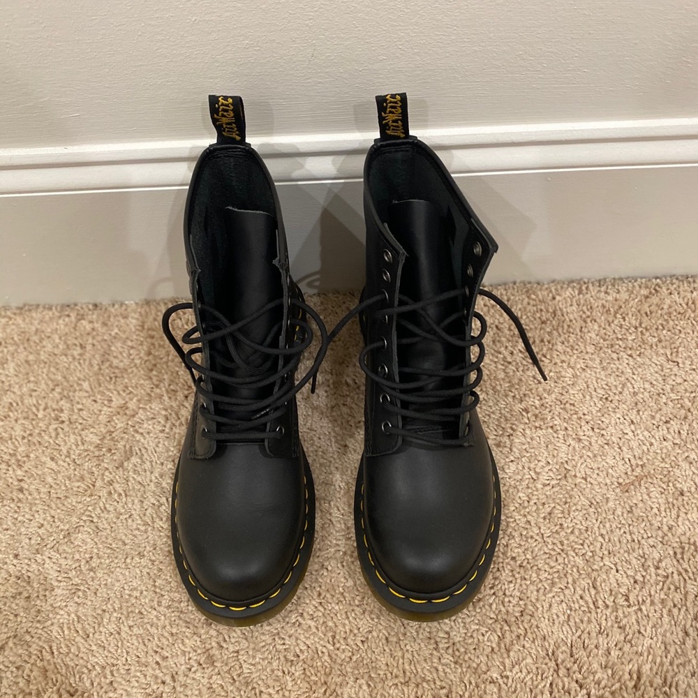 Dr Marten Combat Boot